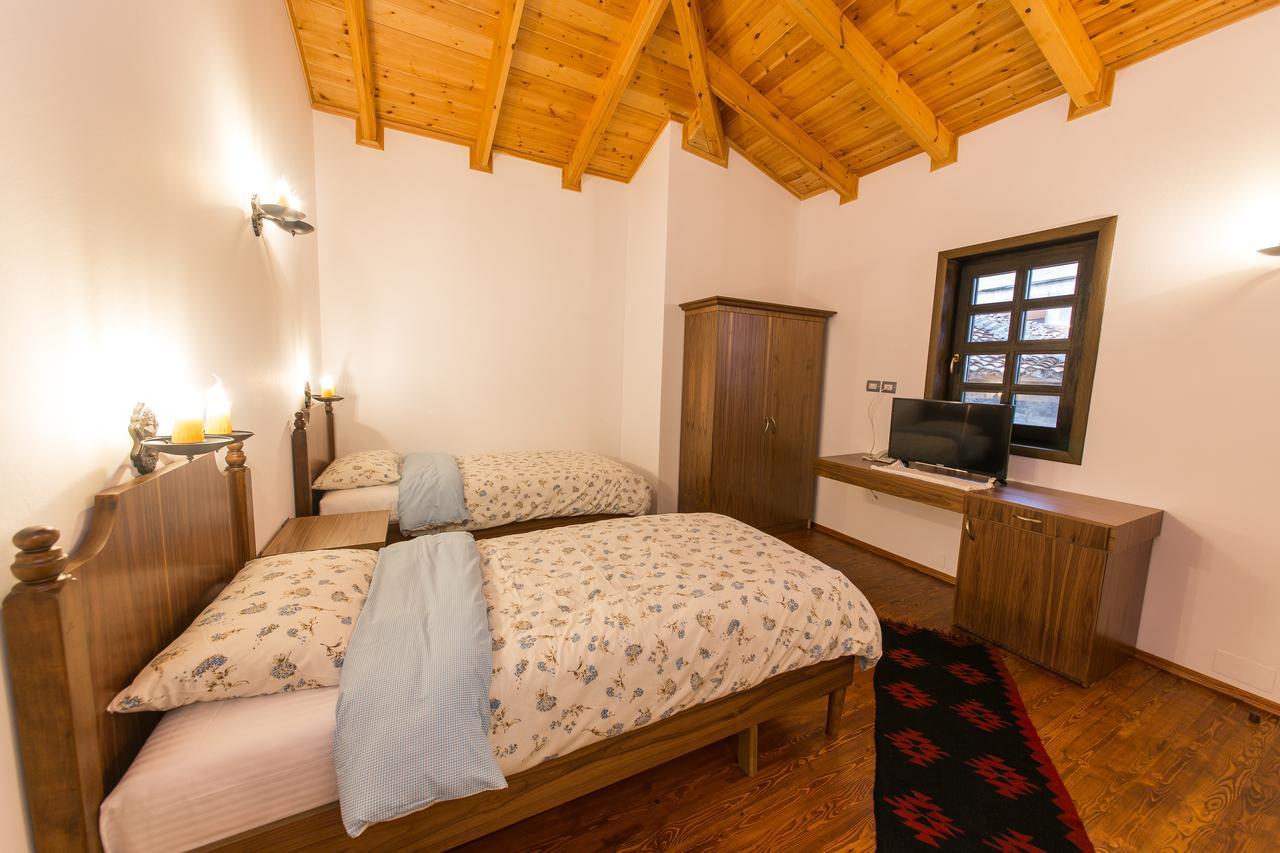 Hotel Onufri Берат Екстериор снимка